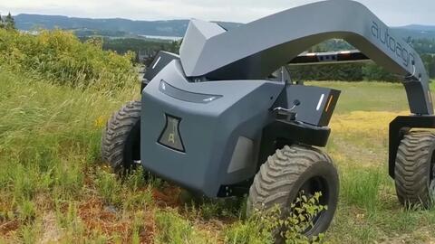 美国可联网的无人拖拉机拖拉机中的战斗机-哔哩哔哩