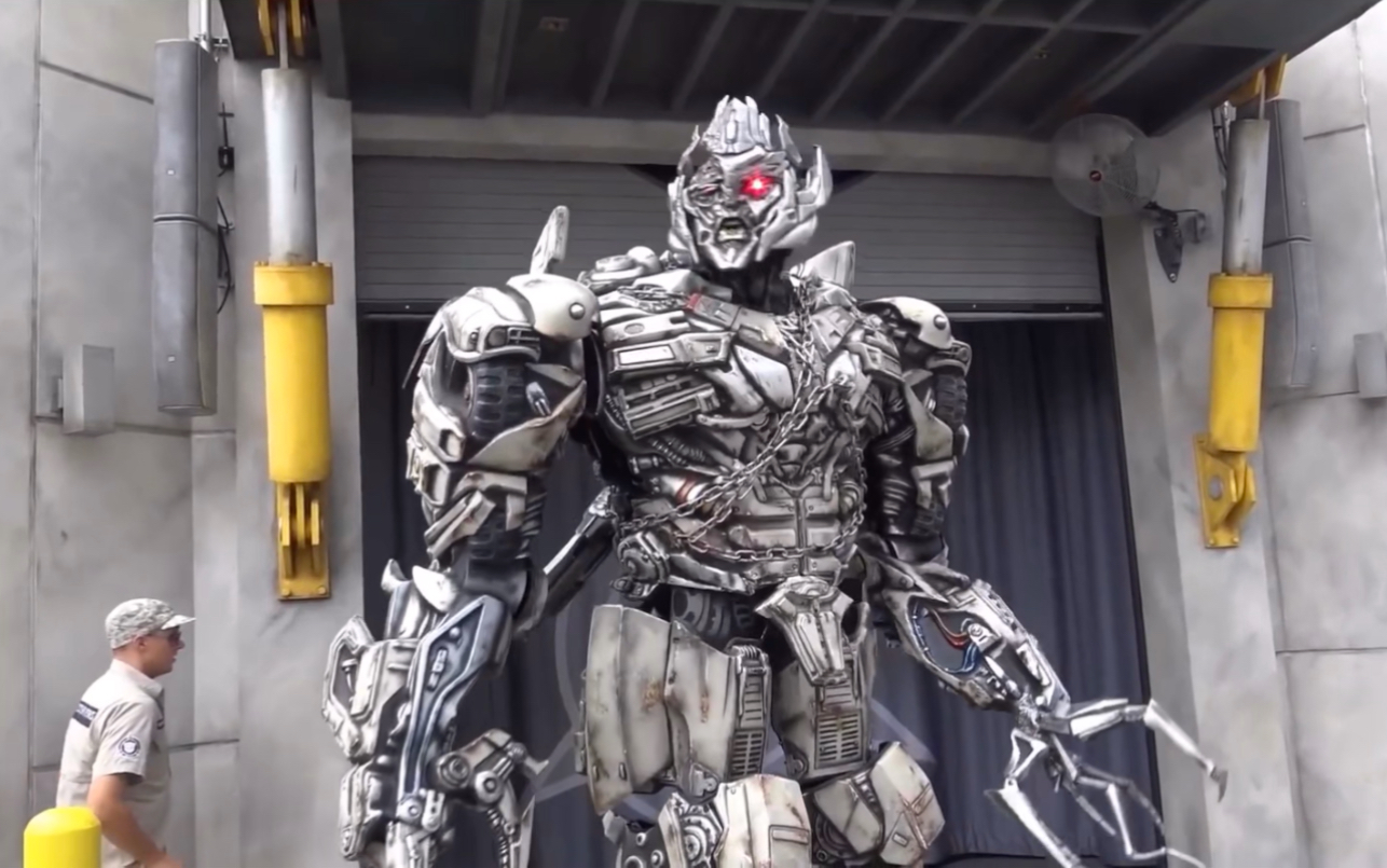 真实的变形金刚大黄蜂威震天擎天柱