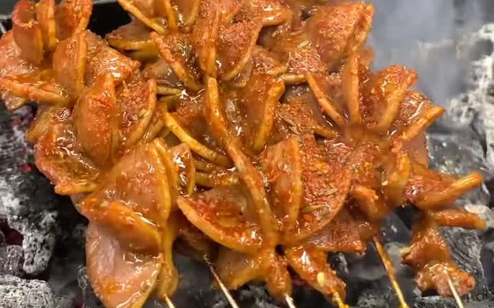 爆烤花鸡胗,各种花