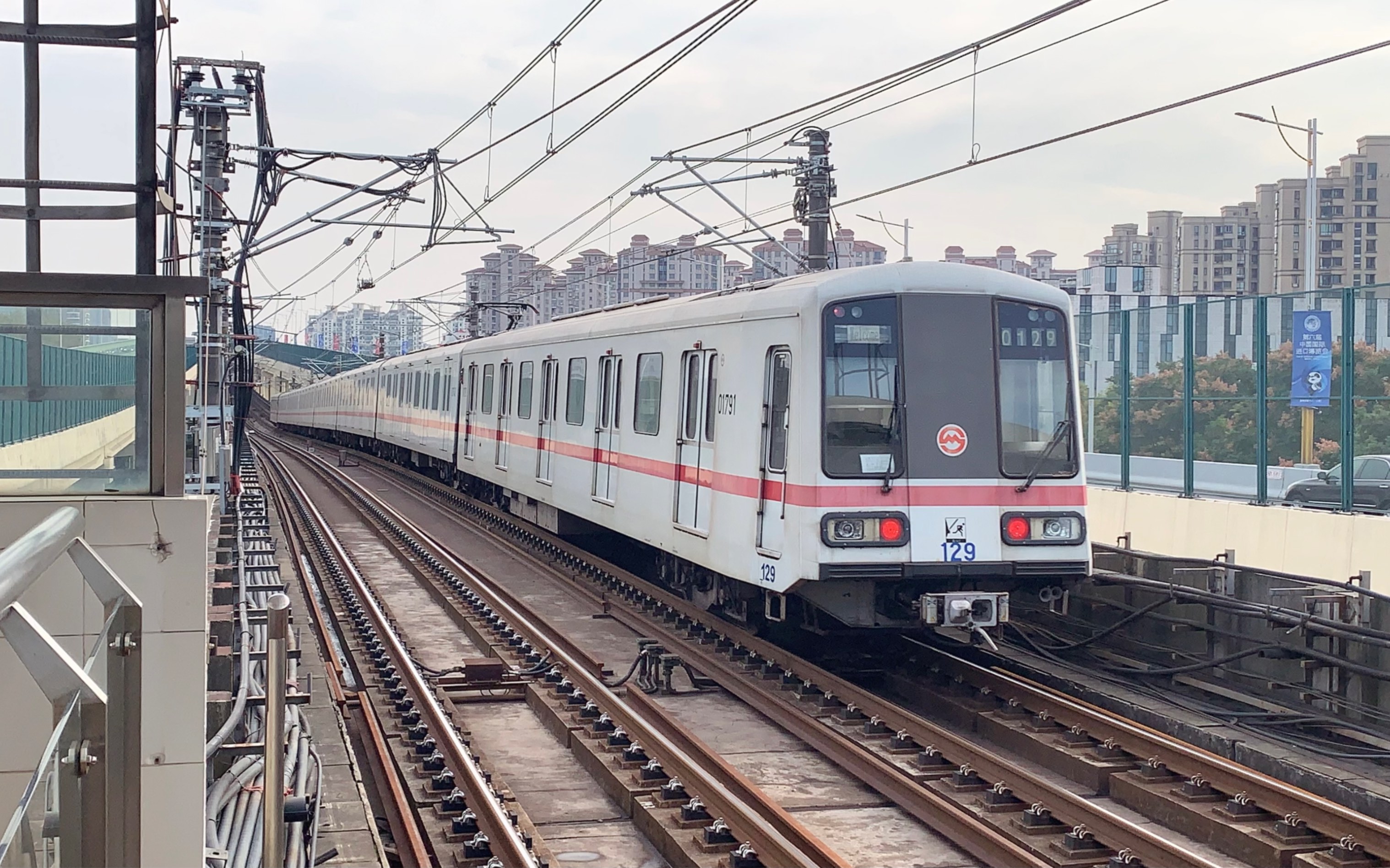 上海地铁31号线图片