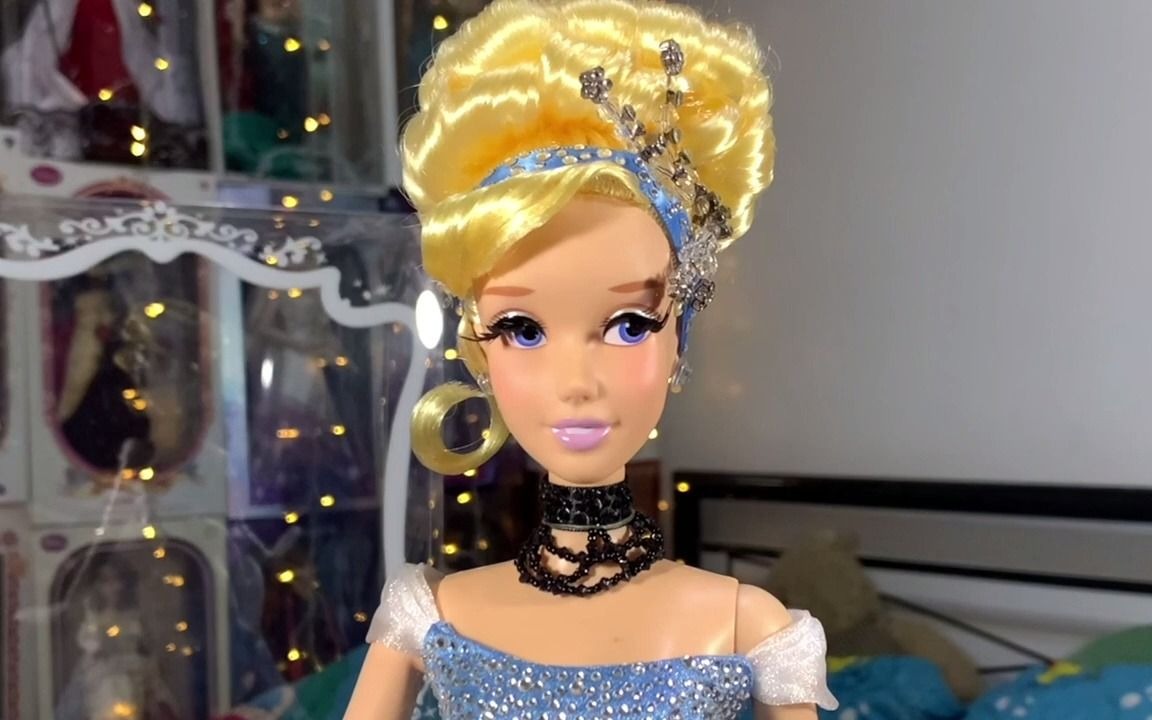 【转载】旧款迪士尼灰姑娘限量版娃娃开箱展示 cinderella limited