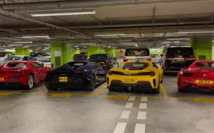 Video herunterladen: 【香港 Hong kong】K11｜IFC国际金融中心｜车库｜Ferrari Pista｜悍马 H2｜Ferrari Competizione