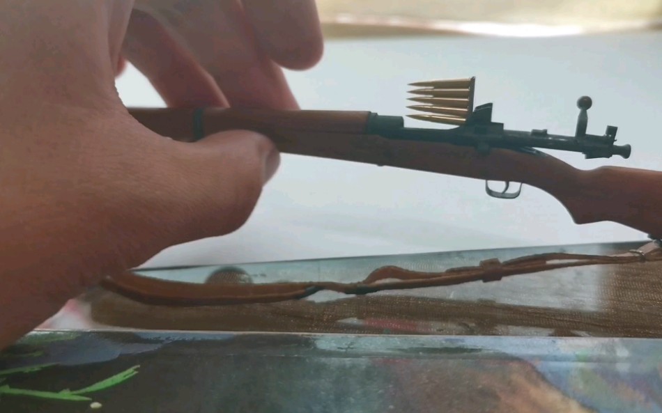 东铭16春田步枪模型兵人枪模把玩