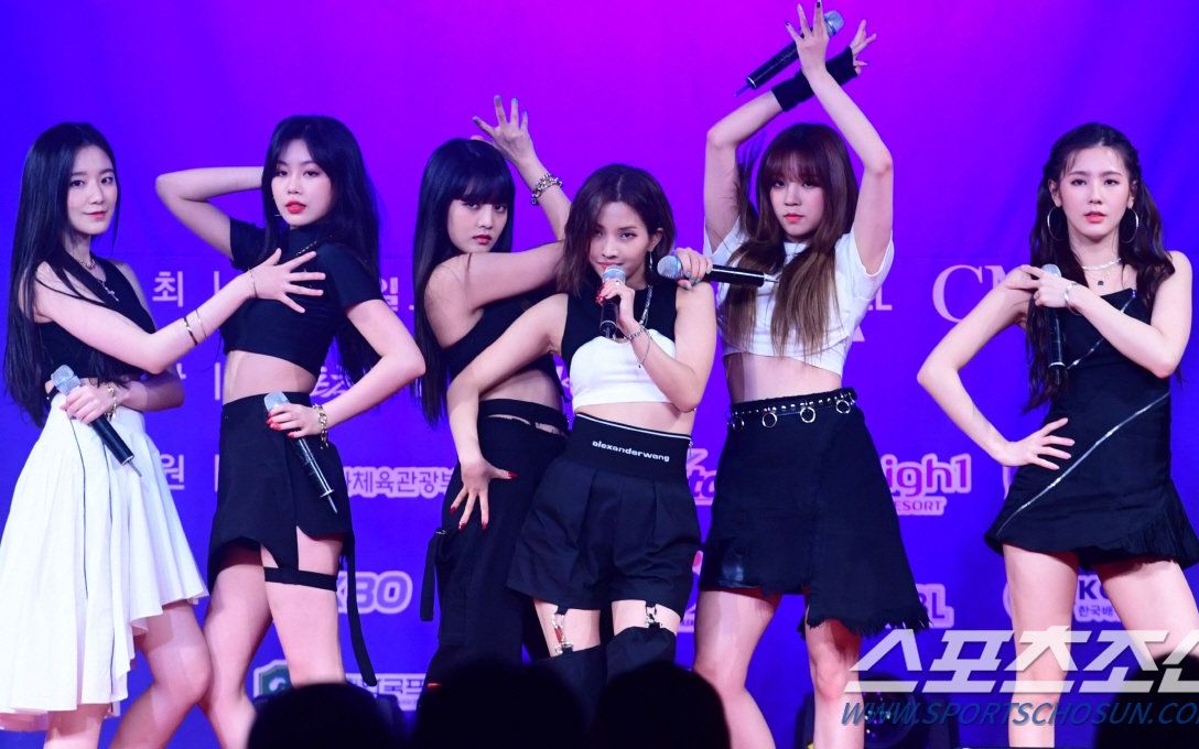 [图]【(G)I-DLE】191211 东亚体育大赏舞台直拍'Uh-Oh''LATATA'