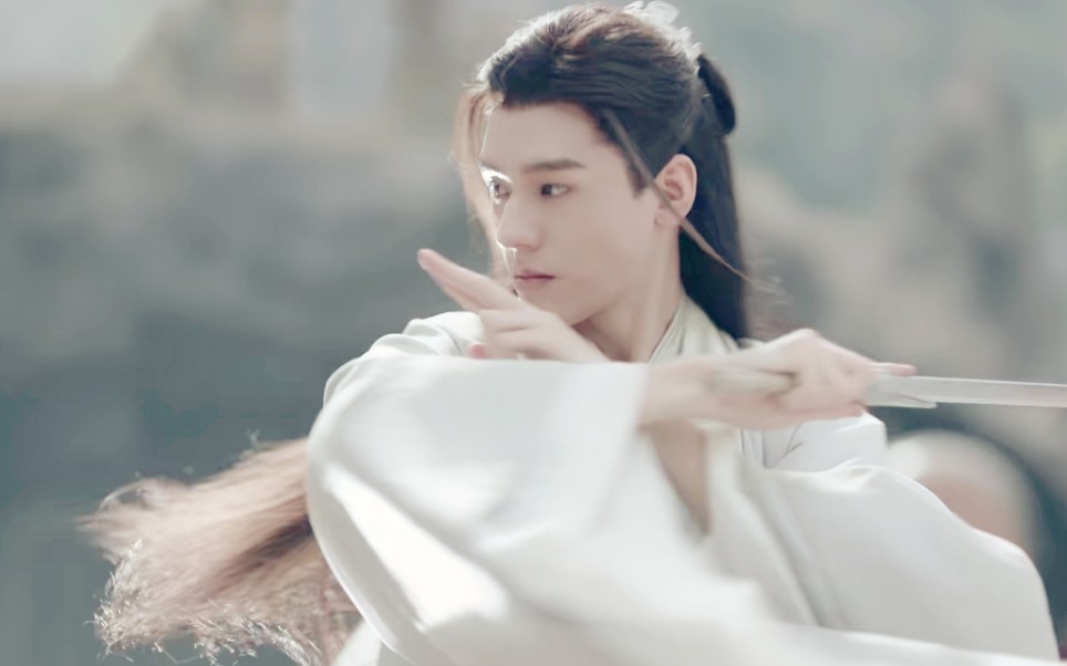 致我温温客行白衣舞剑叹人间一曲风流似少年