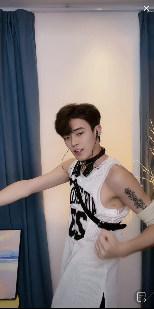 周楚轩的热舞,快来看啊_哔哩哔哩_bilibili