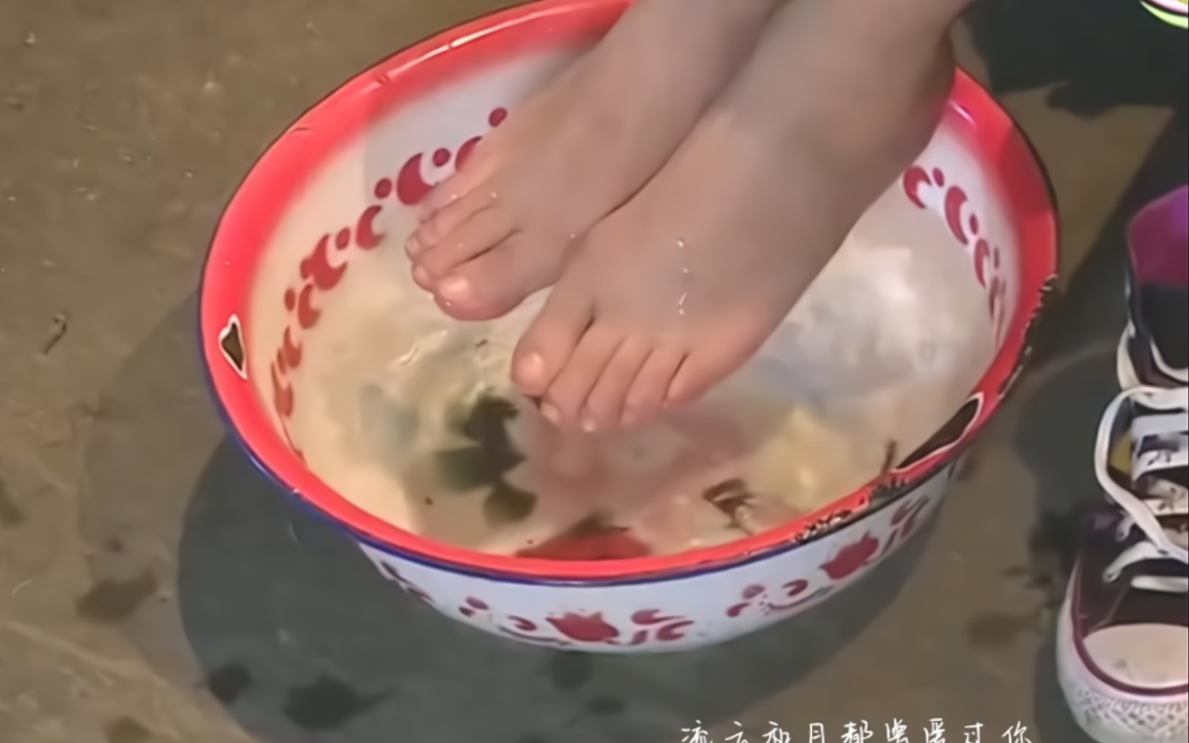 【韩雪】据说人长得美连脚都是甜的,是吗