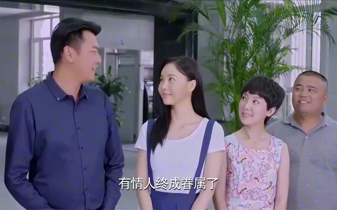 [图]双喜盈门：同一天领证结婚，几对一起结婚，场面好热闹