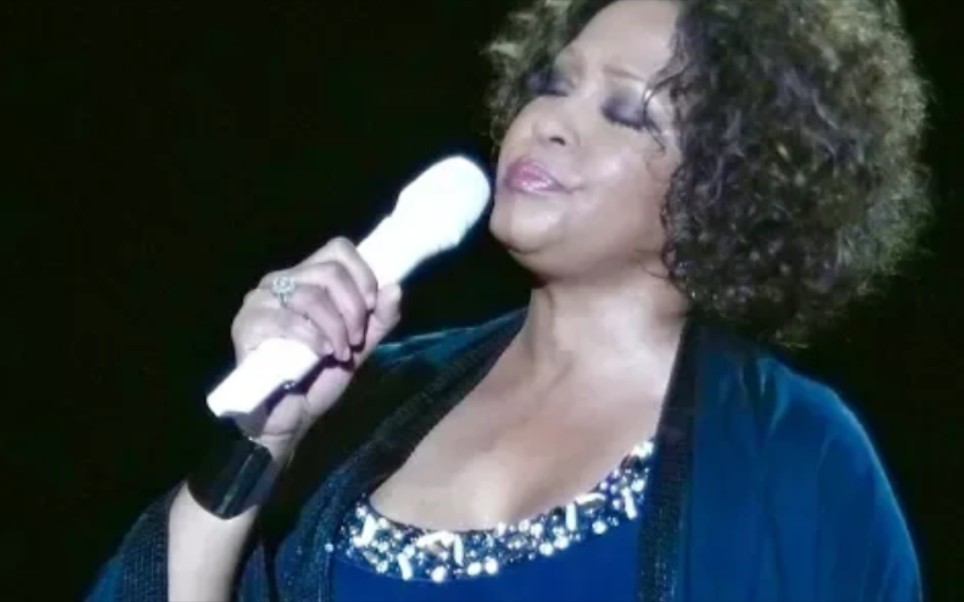 [图]【slay到爆！】Whitney Houston - Best ‘I Learned From The Best’ 演唱会混剪 (2010)