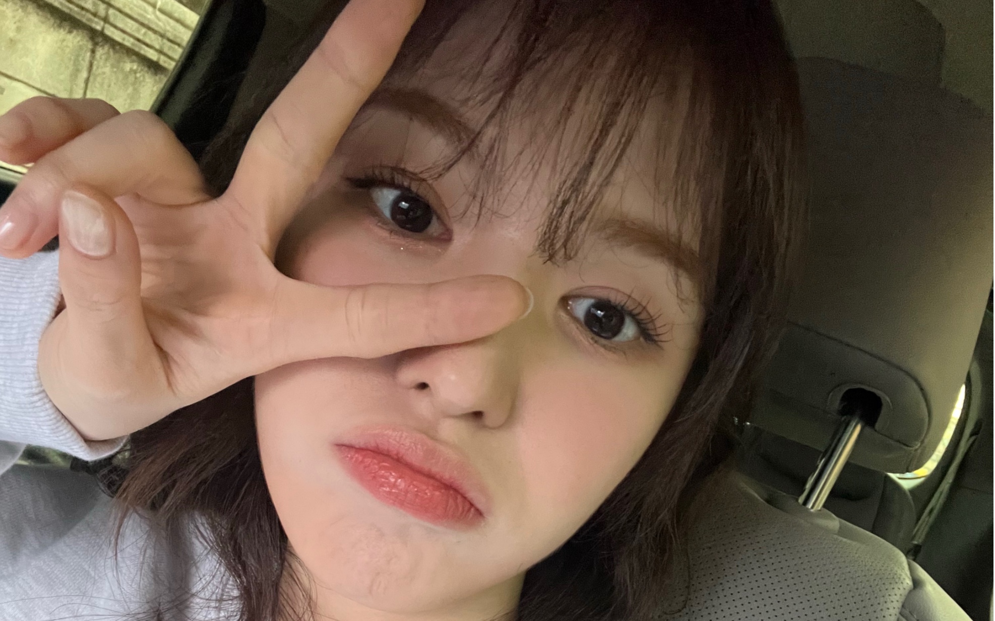 孙胜完wendyins正在直播中生日直播