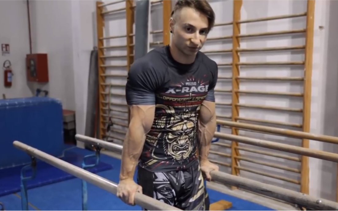 拉罗萨教你如何开始徒手健身_哔哩哔哩 (゜-゜)つロ 干杯~-bilibili