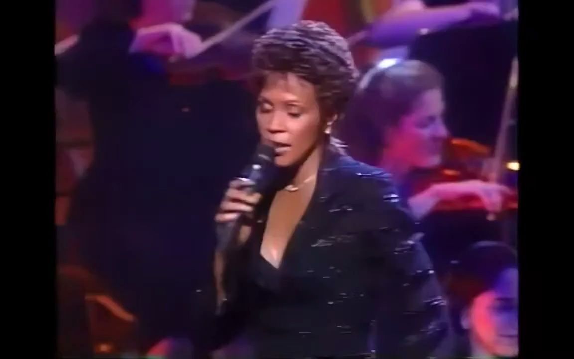 [图]【惠后风采】Whitney Houston - I'm Every Woman 1997.10.03