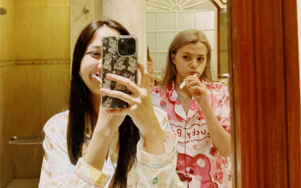 【freenbecky】屁弗回去连夜撕烂毕业证书(公关全a毕业)