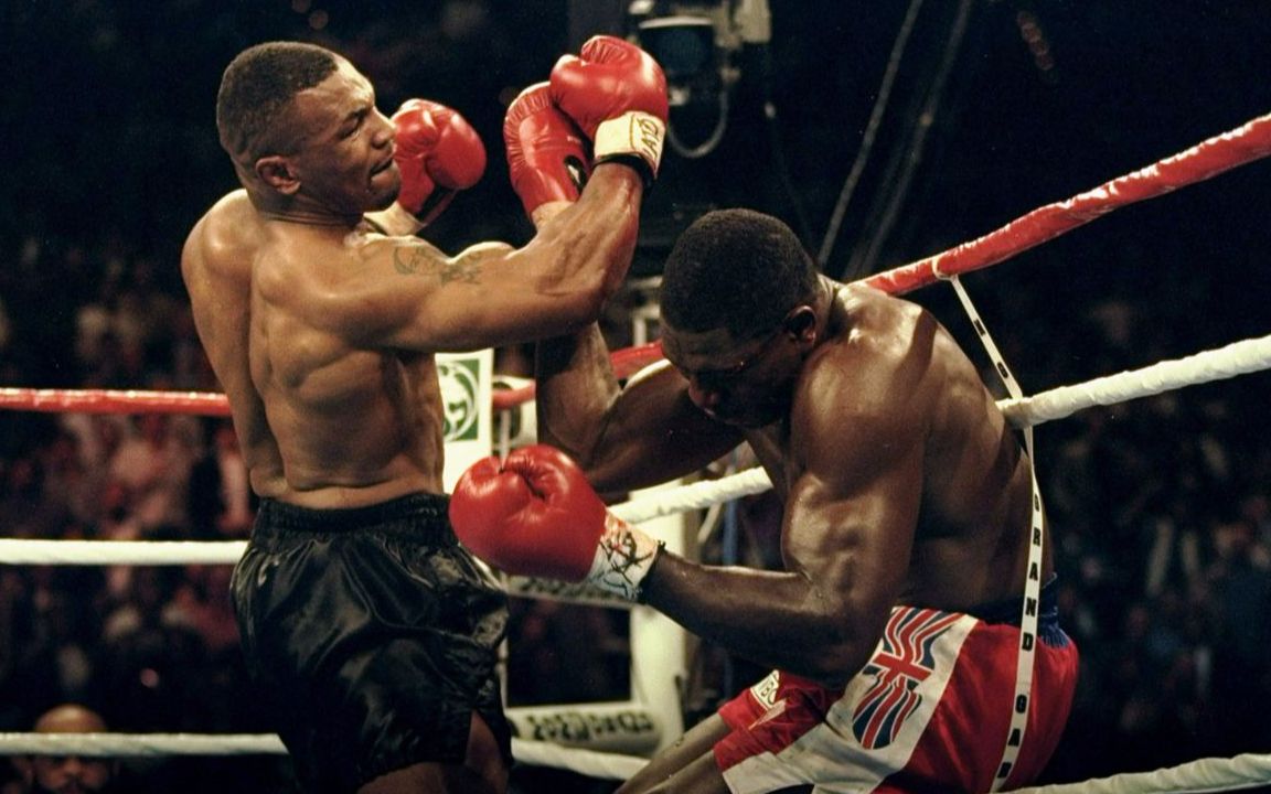 拳王泰森复出再战擂台强势碾压对手