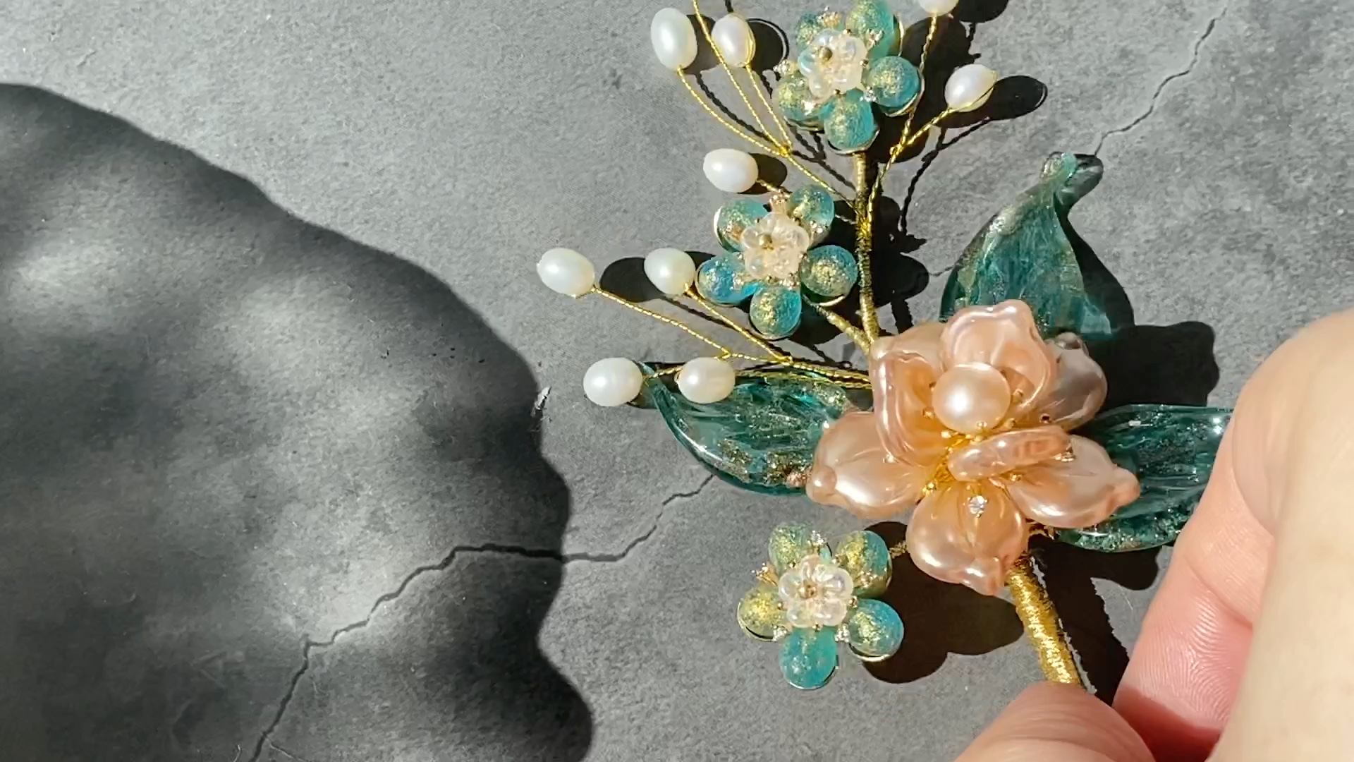 【棉记手作】沉水龙雀 纪念一下以前玩的游戏以及绝版珍珠粉捷克花瓣_