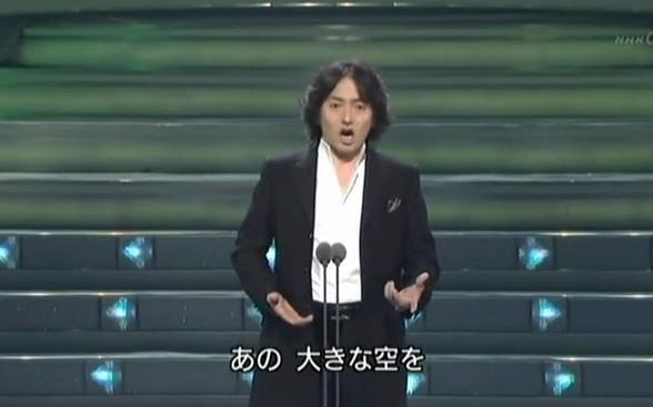 [图]秋川雅史-千の风になって（化为千风 ）-2006年第57回红白歌会