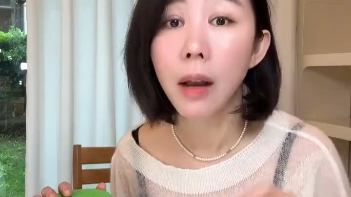 孩子和妈妈都要补充蛋白粉？ 那怎么补？ 首先蛋白粉要不要吃是我们每天都在纠结的一个问题！吃多了怕有负