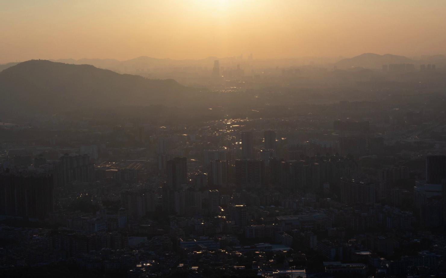 [图]广州白云山夜景观日出