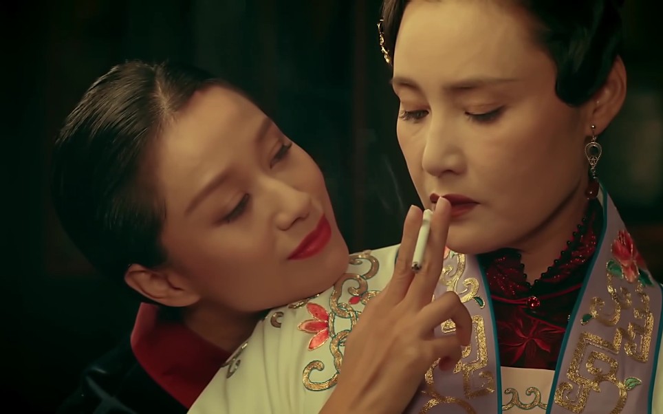 【人间不直的(一)】02〖阿秀&华小姐‖灵魂摆渡之风华绝代