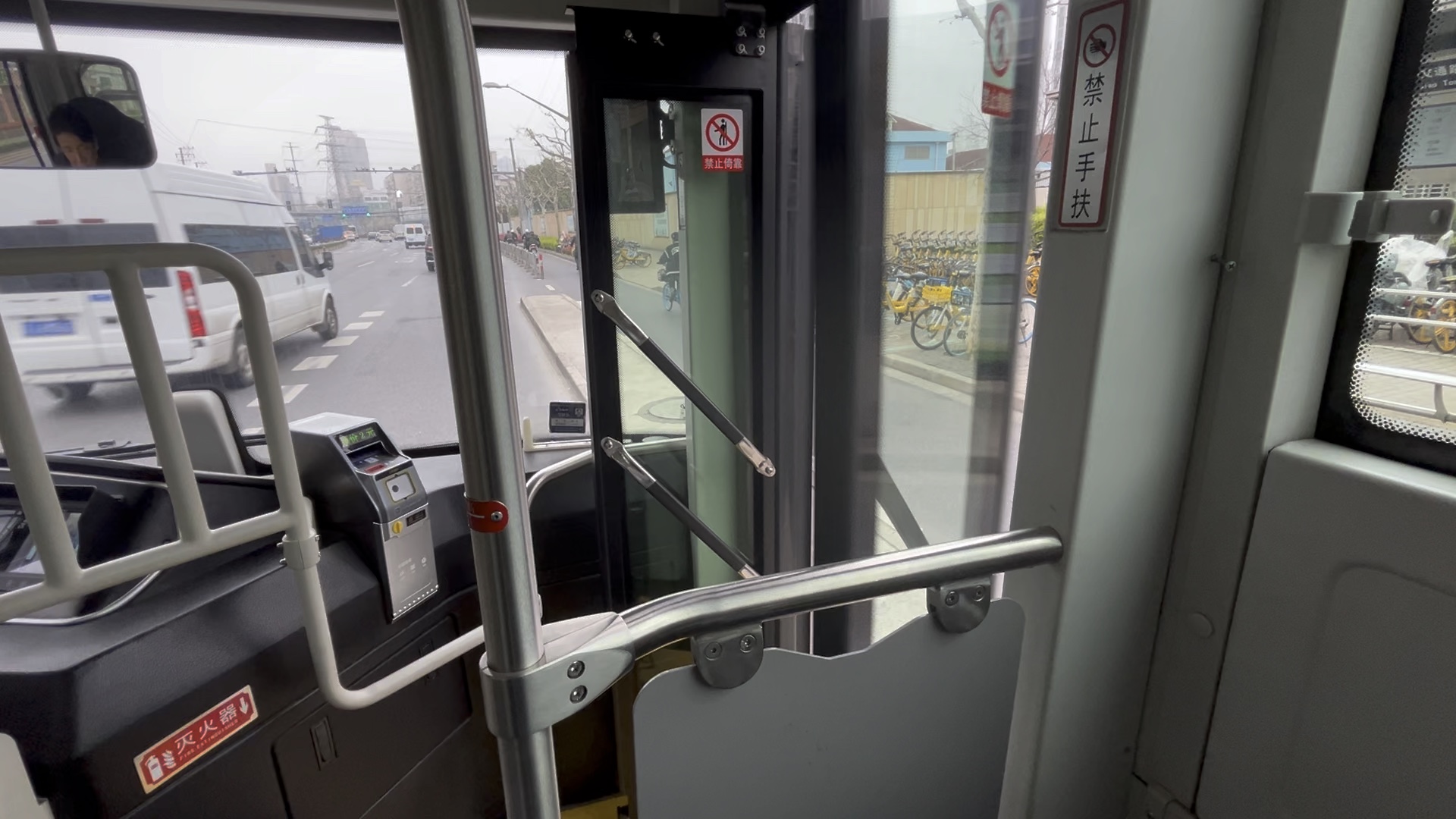 今日运转上海公交742路乘坐体验运行实录