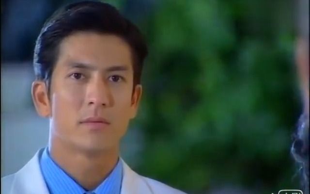 一诺倾情:宴会瓦妮达和巴贾夫妻相见二人眼神全是爱,但充满忧伤