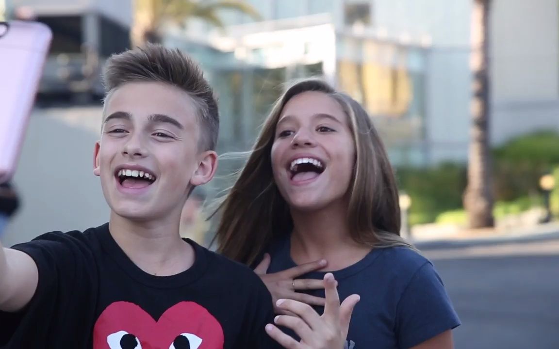 johnnyosings & mackenzie ziegler - day & night (lyric video)