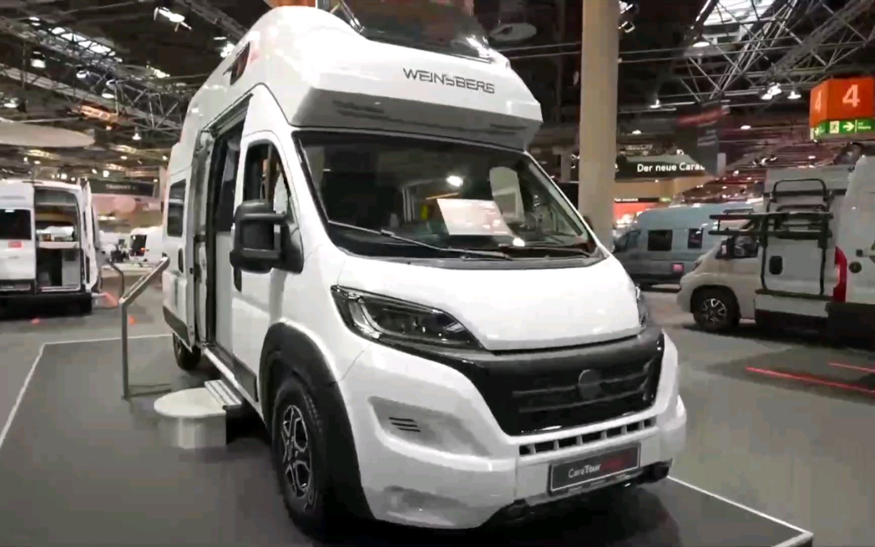 2024款菲亚特 温斯伯格caratour600房车 外观和内饰