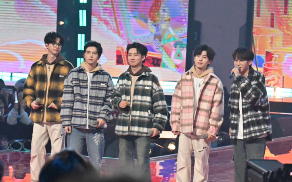 【南波万男团】跳进明天的旅程 饭拍 | 小芒年礼节