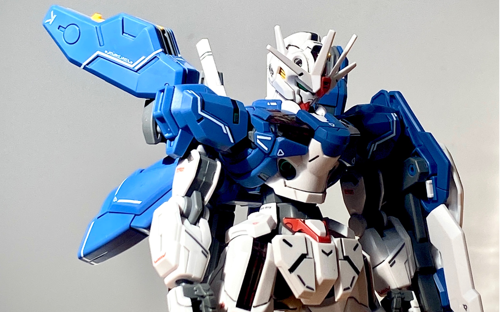 【胶分享】万代hg水星的魔女 风灵改修型高达 素组77渗线77水贴