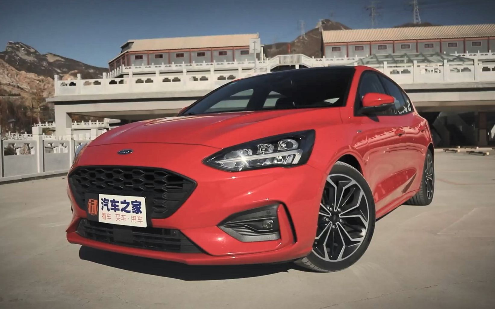 原创试车后青春期的诗试驾全新福特福克斯