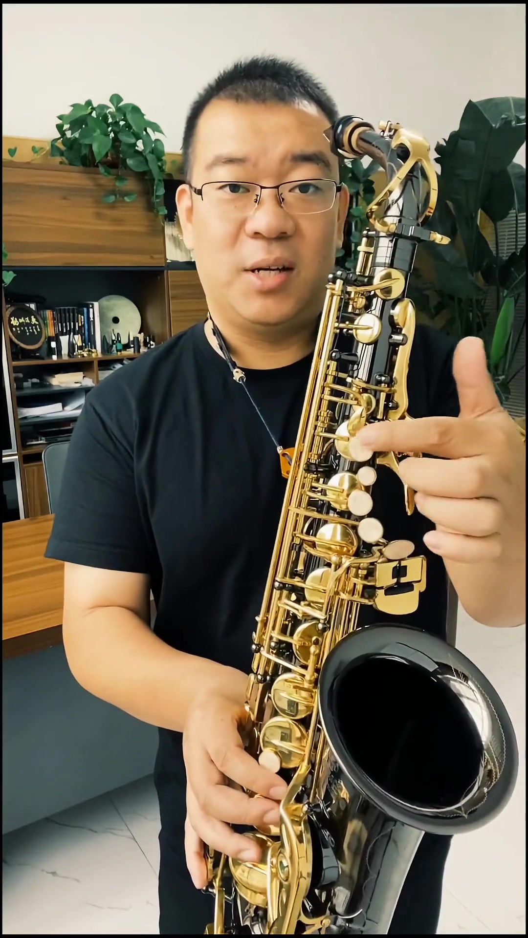 萨克斯零基础教学系列一萨克斯4个基础音学习萨克斯王晓楠大众萨