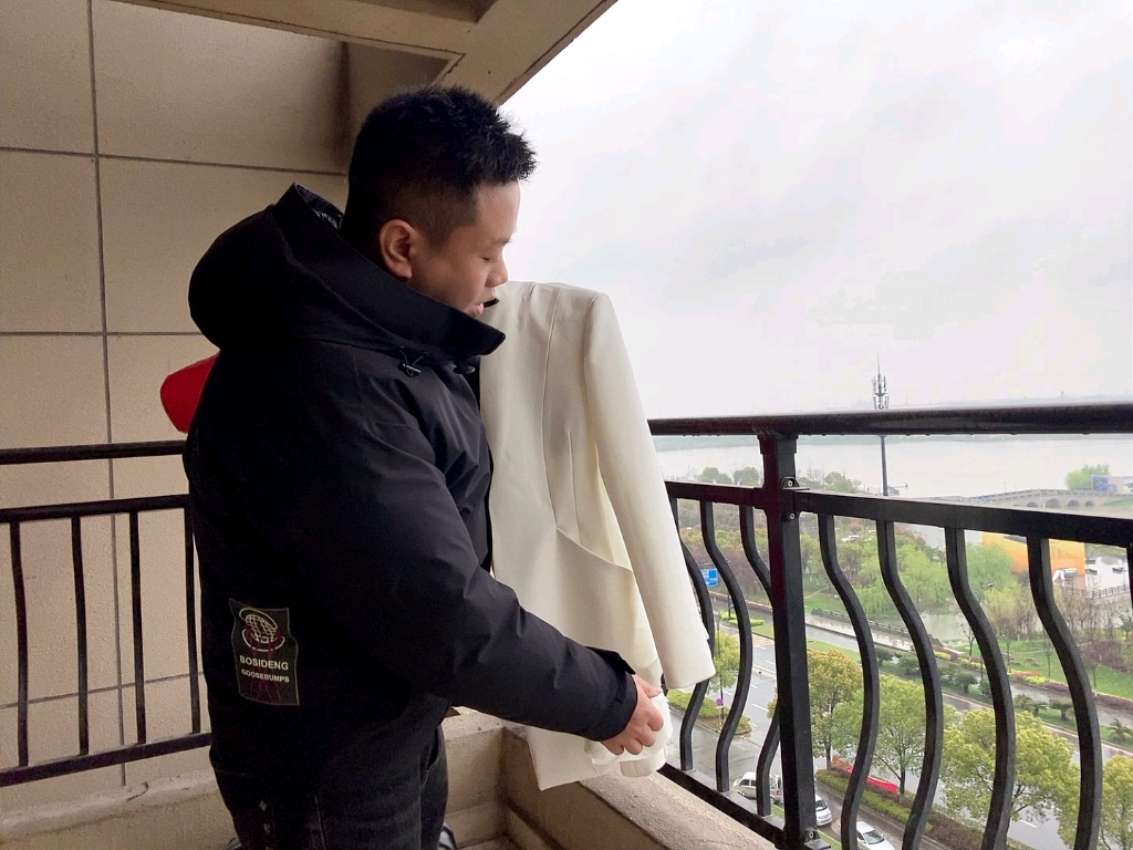 王兴满大牌技术研发部不断研发创新全部做出成品真人试穿大货验证对