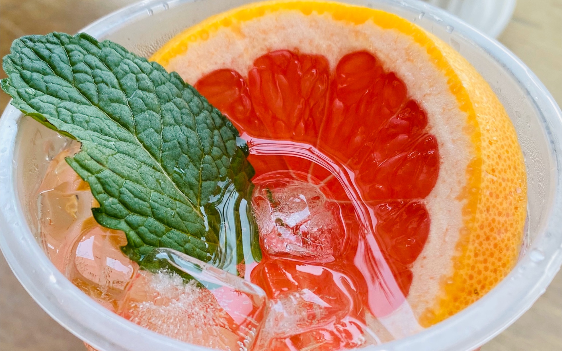 炎炎夏日,在家就可制作的一杯少女心爆棚的西柚快活水清爽一夏吧