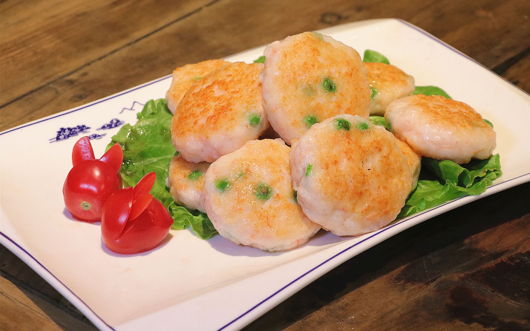 1天卖出500 个的"生煎手工虾饼",明档爆品高达80%的毛利率!