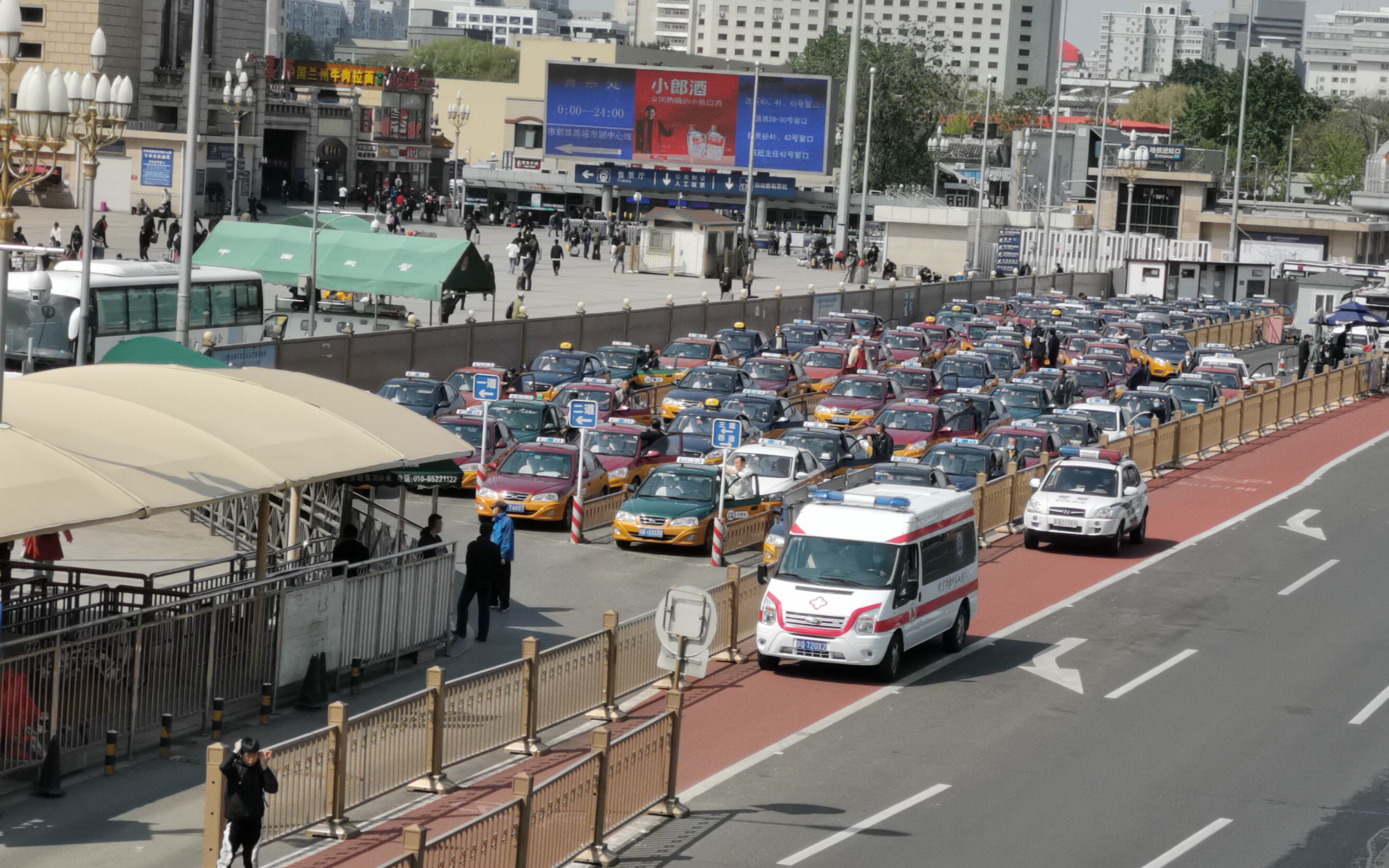 北京站出租车的现状、能赚到油钱吗?哔哩哔哩bilibili