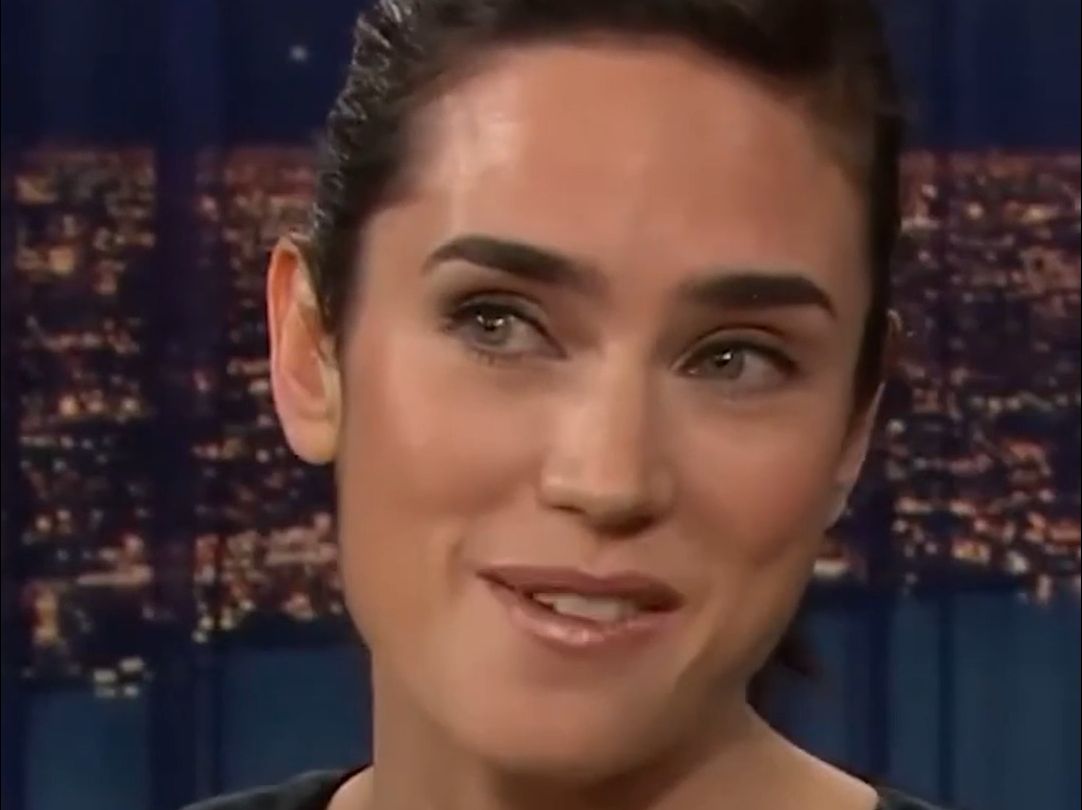 詹妮弗·康纳利聊饥渴的大象