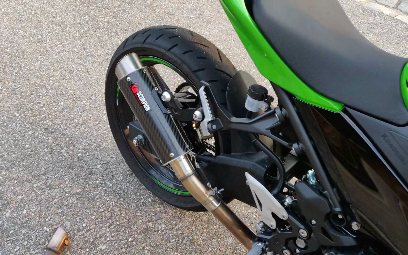 川崎 ninja 400 scorpion 英蝎排气 gp管 声浪