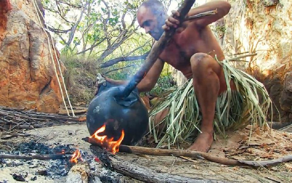 [图]【荒岛求生】德爷澳大利亚荒野求生，搭建海景大别墅，吃的是海鲜烧烤自助