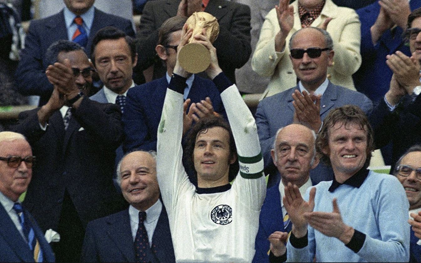 贝肯鲍尔超全技巧秀能攻善守开创清道夫自由人打法