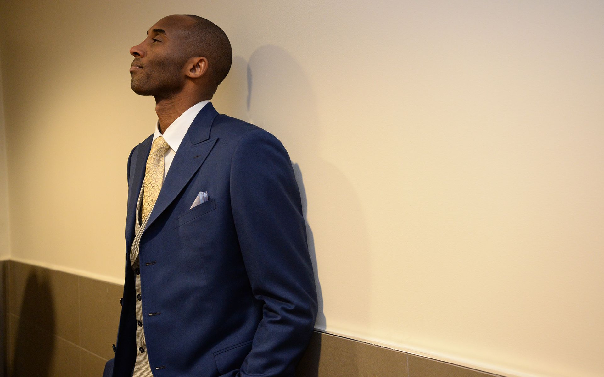 当nba球星穿上正装时!科比帅气,詹皇霸气,安东尼江湖气