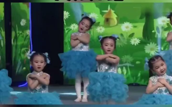 [图]《孝心到永远》幼儿元旦舞蹈 串烧舞蹈 元旦舞蹈 舞蹈剧目 舞蹈 幼儿舞蹈