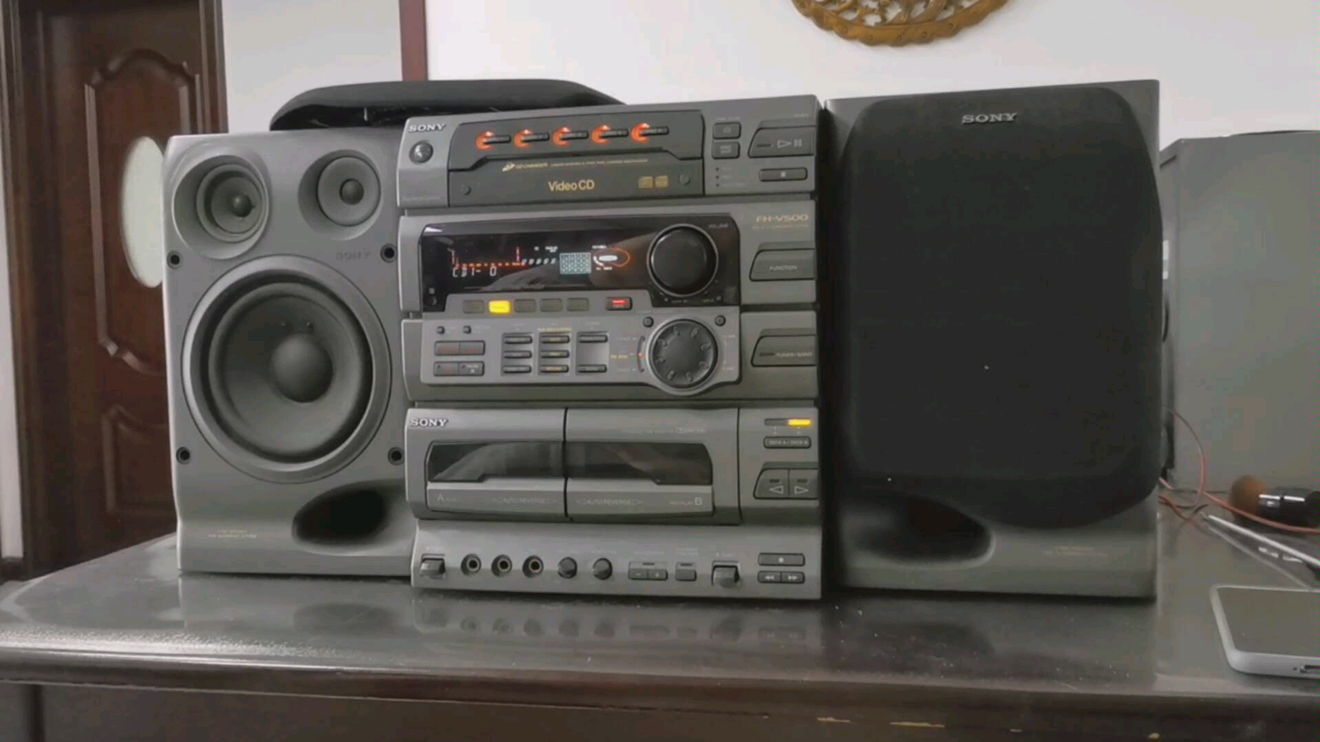 索尼组合音响v500拆解视频