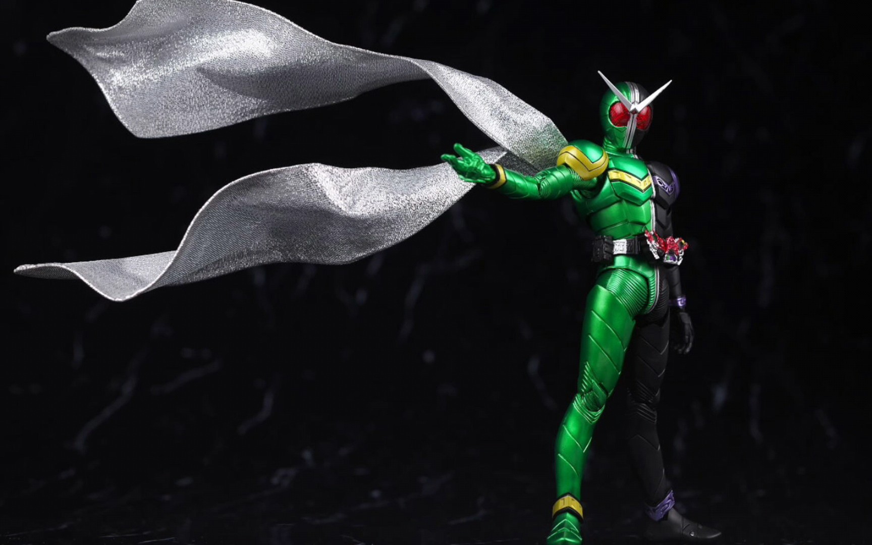 f 真骨雕 假面骑士w 疾风王牌 动画纪念版 实物测评与对比