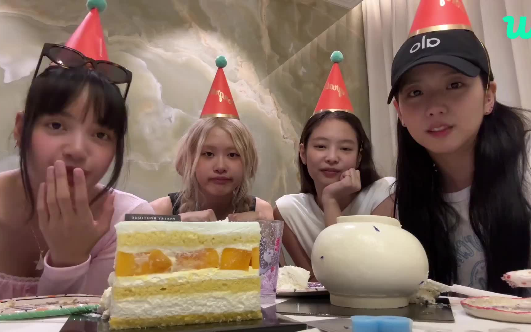 blackpink八周年合体直播完整版