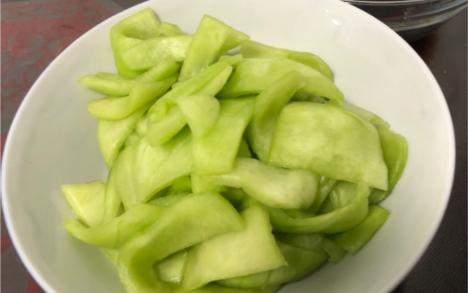 活动作品创意菜凉拌西瓜皮