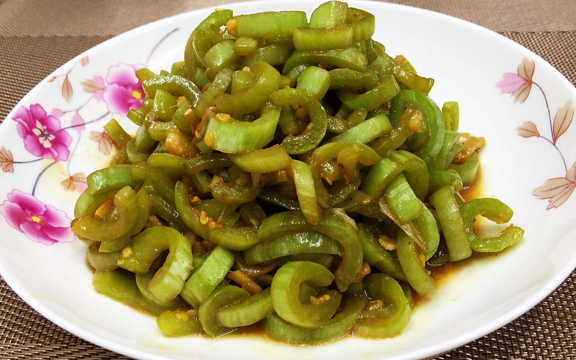 蛇豆角的功效作用(蛇豆角的功效与作用大揭秘)