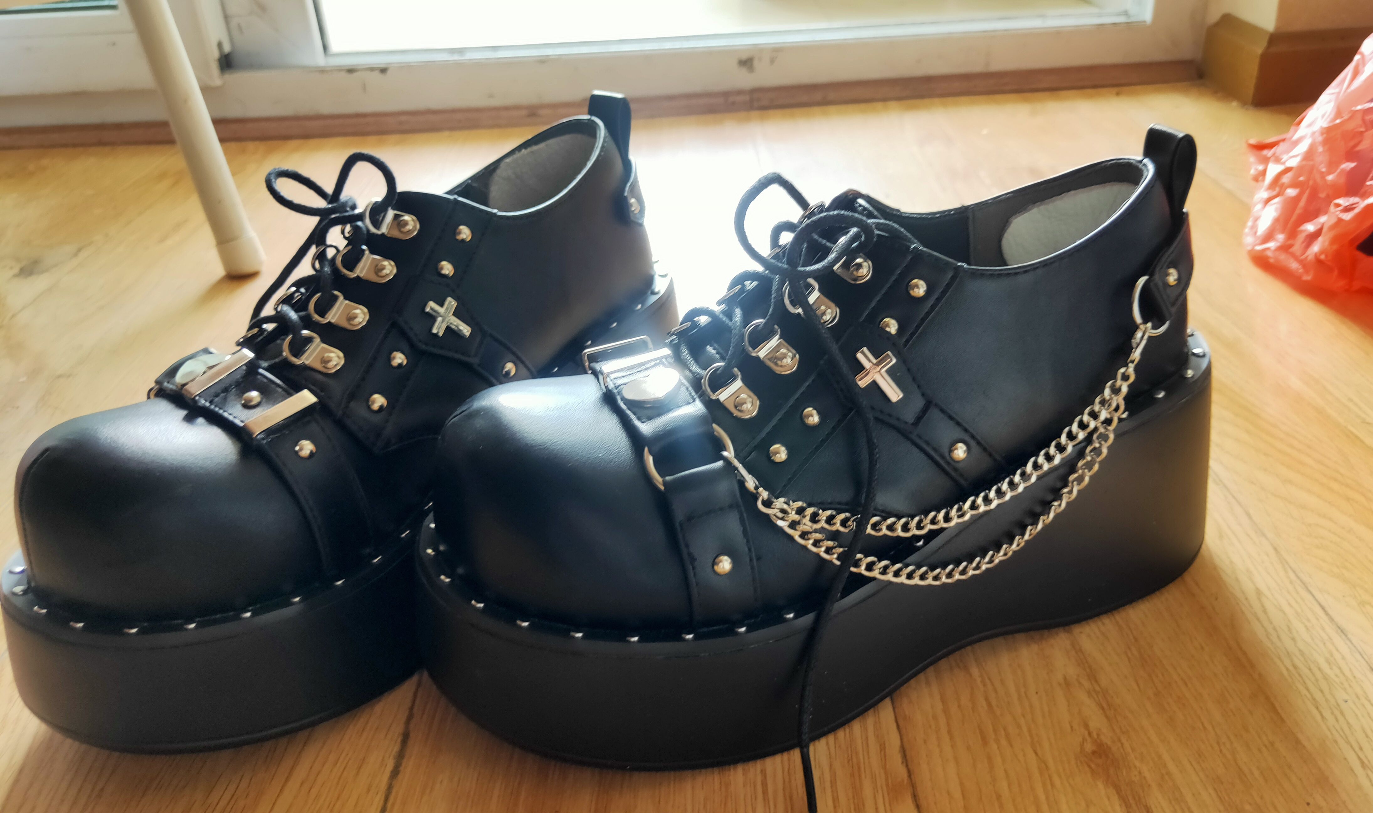 盘点我的厚底鞋们:亚文化小鞋子,运动款式.