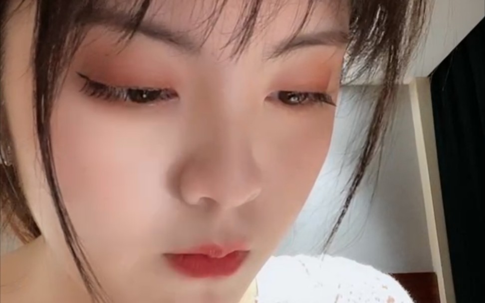 四月晨晨直播唱锡剧清唱