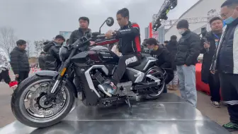 3款高金1000cc新车 6款新车全解析 哔哩哔哩 Bilibili 3款高金1000cc新车 6款新车全解析 哔哩哔哩 Bilibili