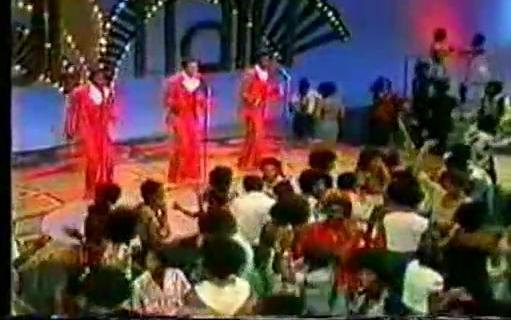 [图]The O'Jays《I Love Music》1975年Soul Train灵魂列车现场